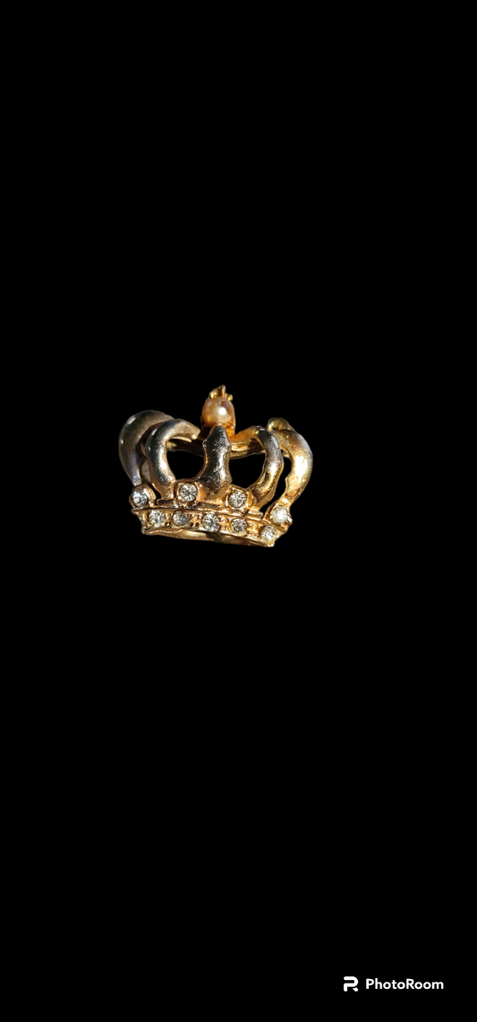 Vintage gold crown lapel pin